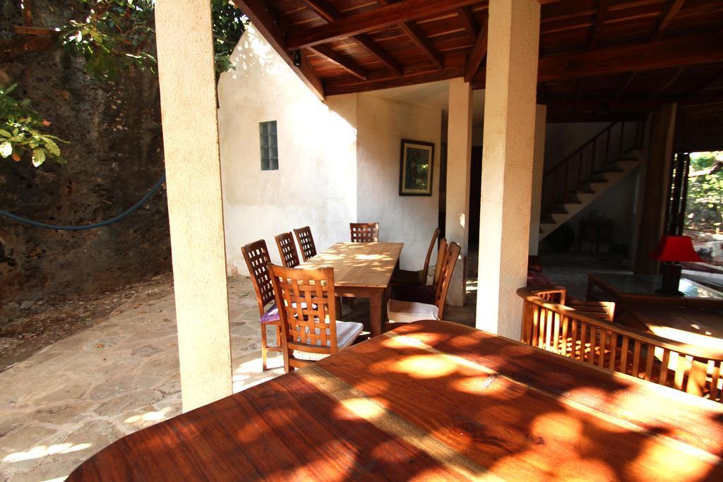 Boa Hill Surf House Hotel Nembrala Exterior foto
