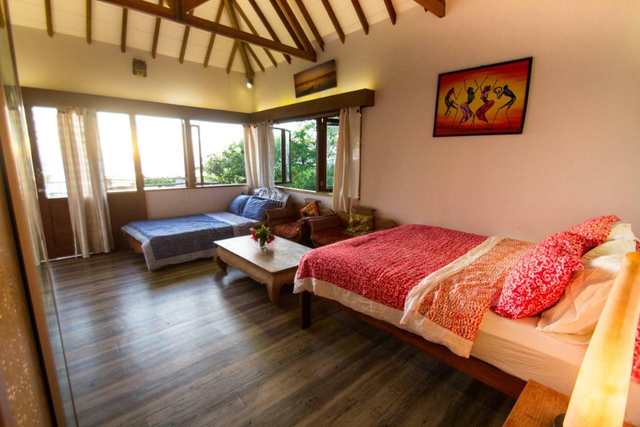 Boa Hill Surf House Hotel Nembrala Exterior foto