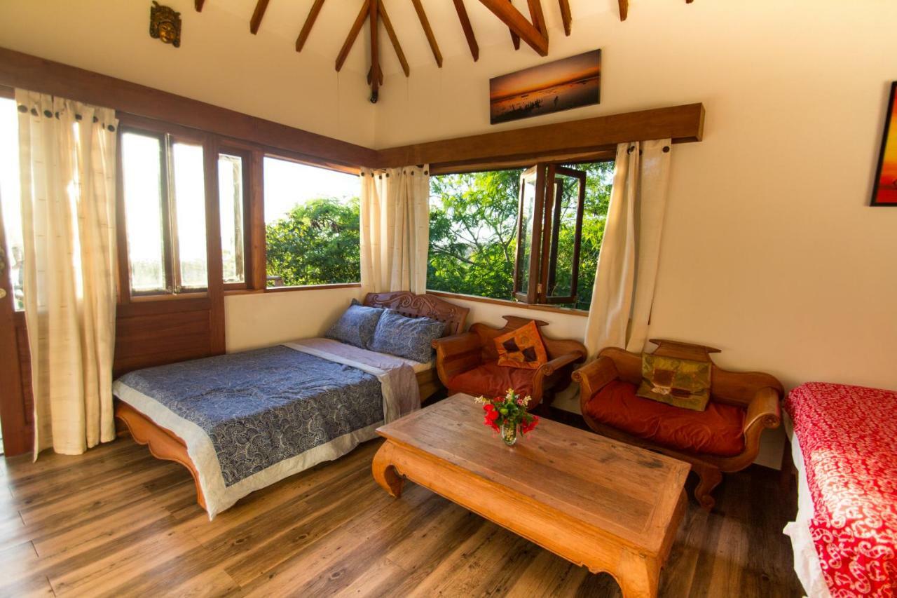 Boa Hill Surf House Hotel Nembrala Exterior foto